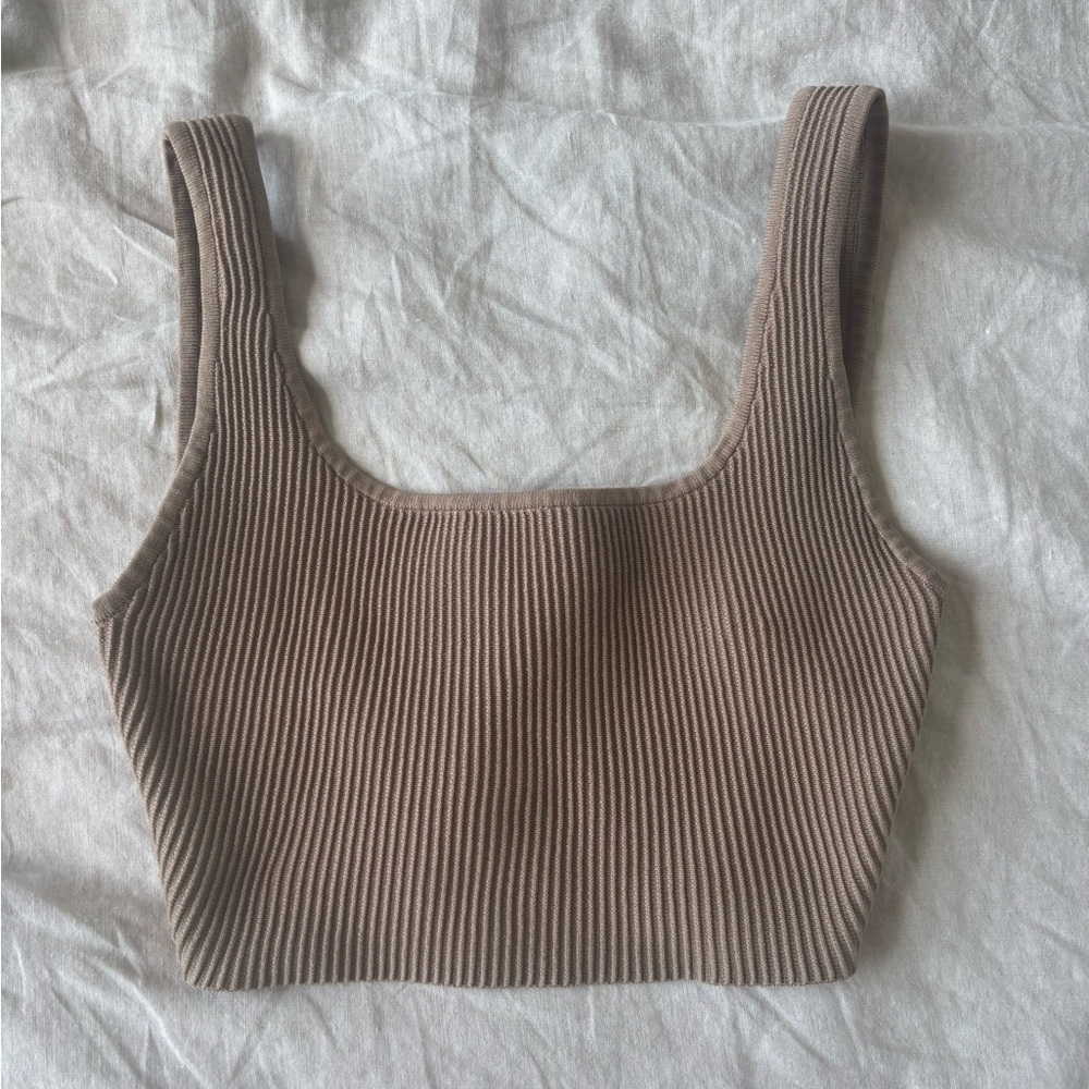 Aritzia sculpt knit tank top